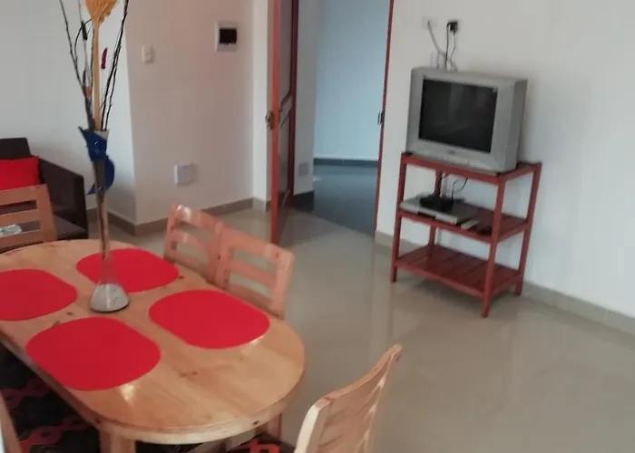 Guadalupe Aparthotel *